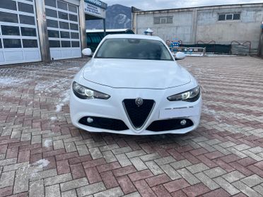 Alfa Romeo Giulia 2.2 Turbodiesel 180 CV Business Sport
