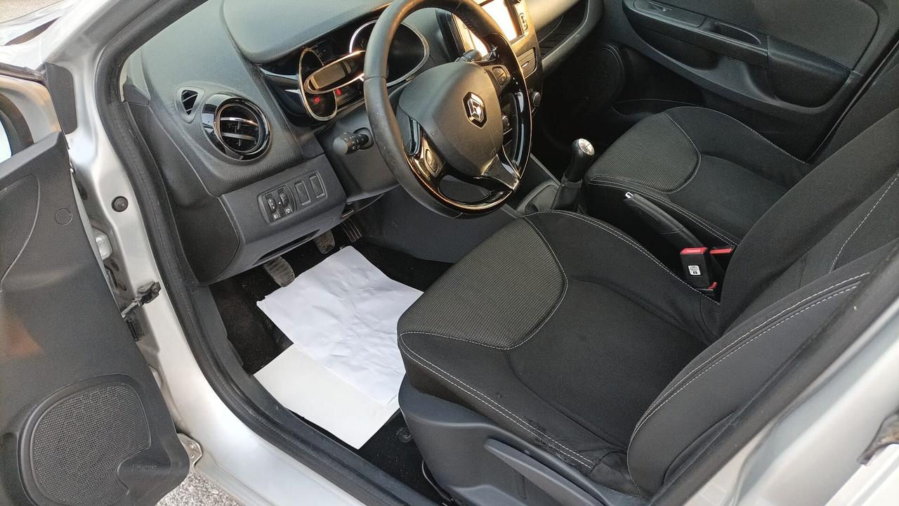 Renault Clio Sporter 1.2 75CV Live