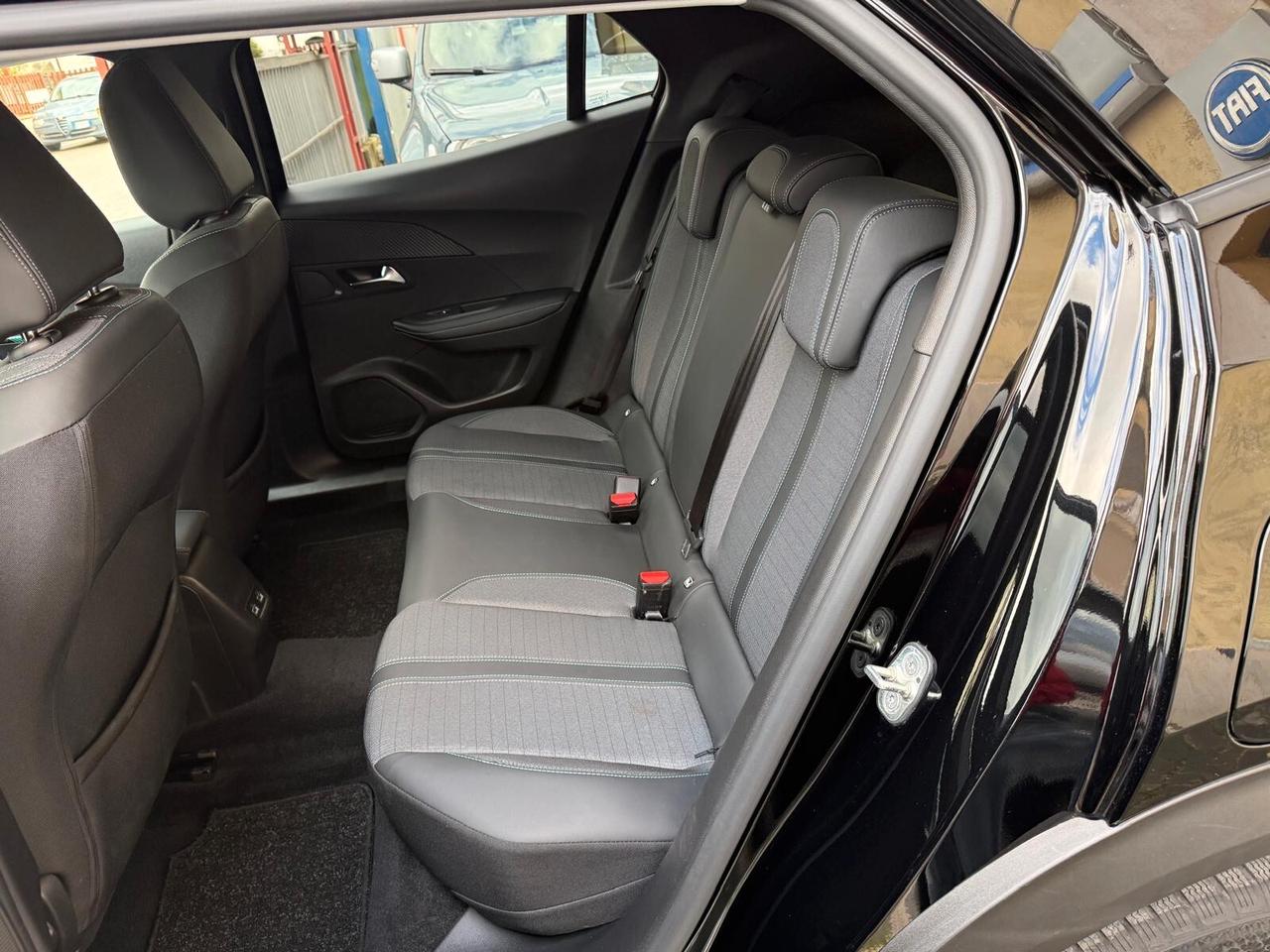 Peugeot 2008 BlueHDi 110 Allure Pack 2023