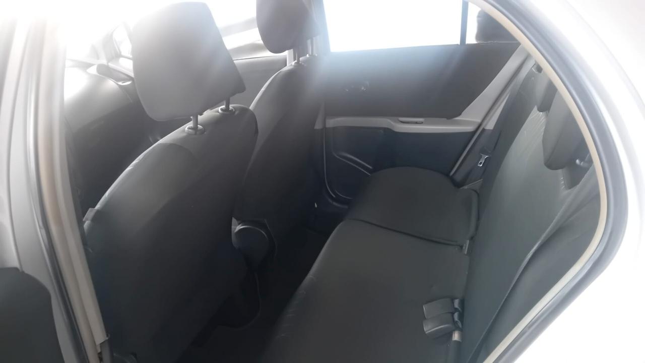 Toyota Yaris 1.0 5 porte Sol