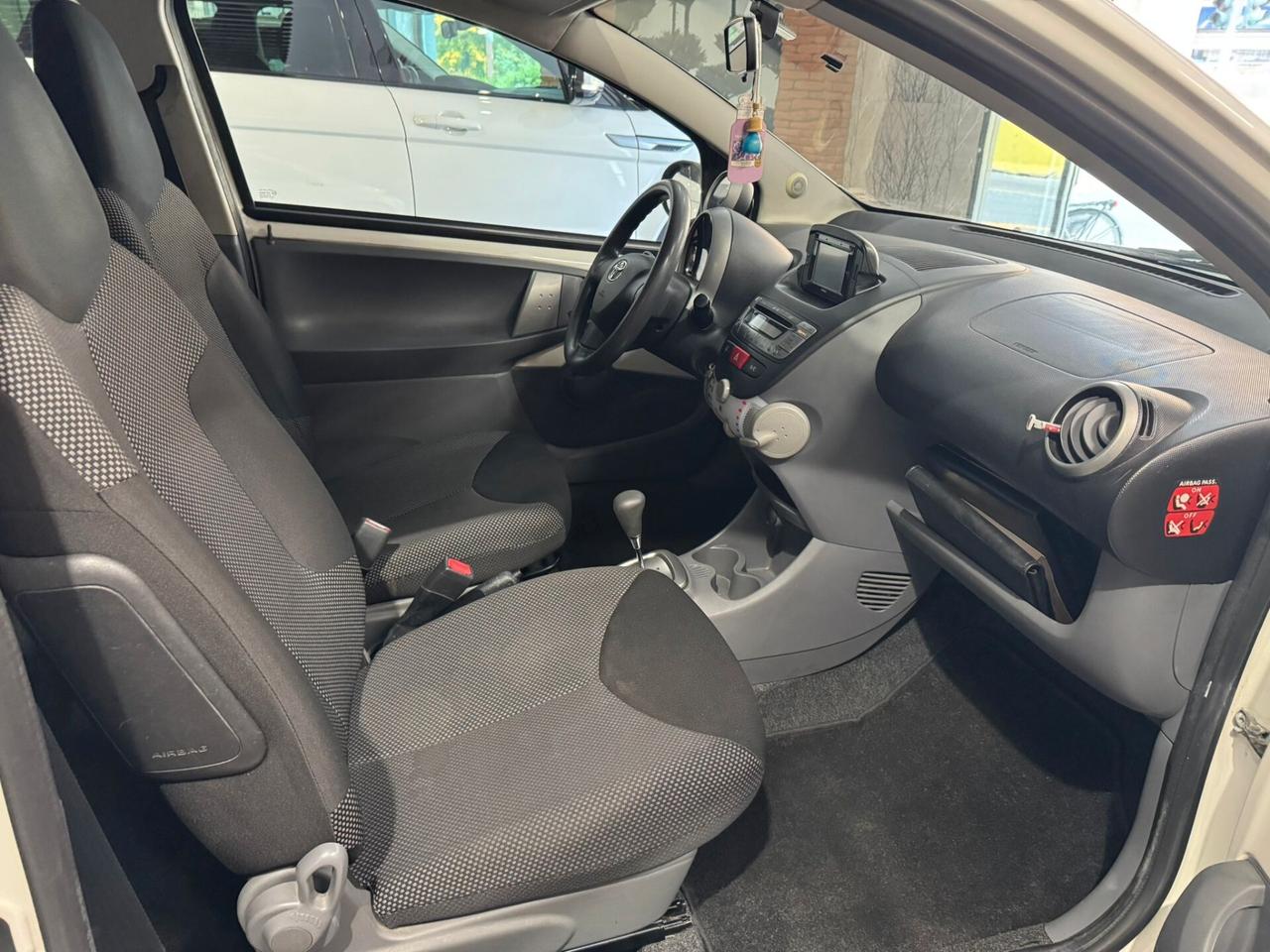 Toyota Aygo 1.0 12V VVT-i 3 porte Sol Connect