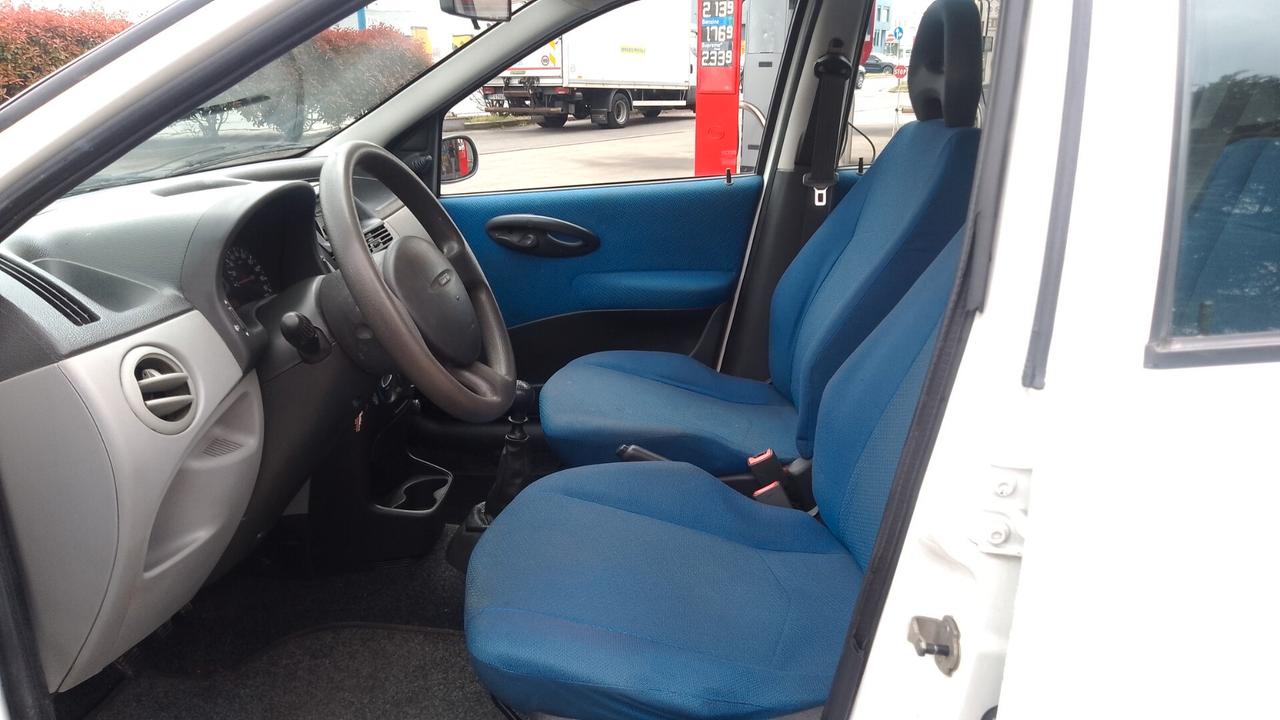 Fiat Punto 1.2i cat 5 porte 100milakm NEOP 2003
