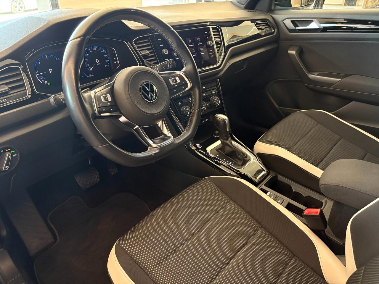 Volkswagen T-Roc 2.0 TDI 150CV DSG Advanced IVA Esposta
