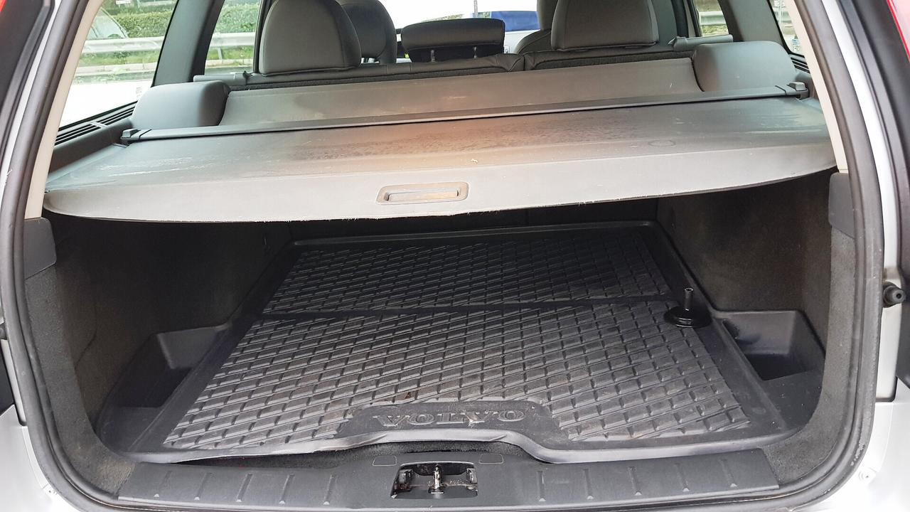 V50 1.6 16V MOMENTUM 94.000 KM. 10/2008