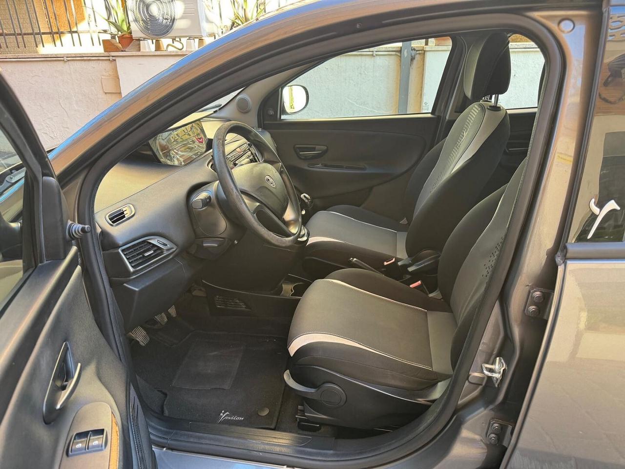 LANCIA Ypsilon 1.2 69CV 5 porte Ecochic Elefantino