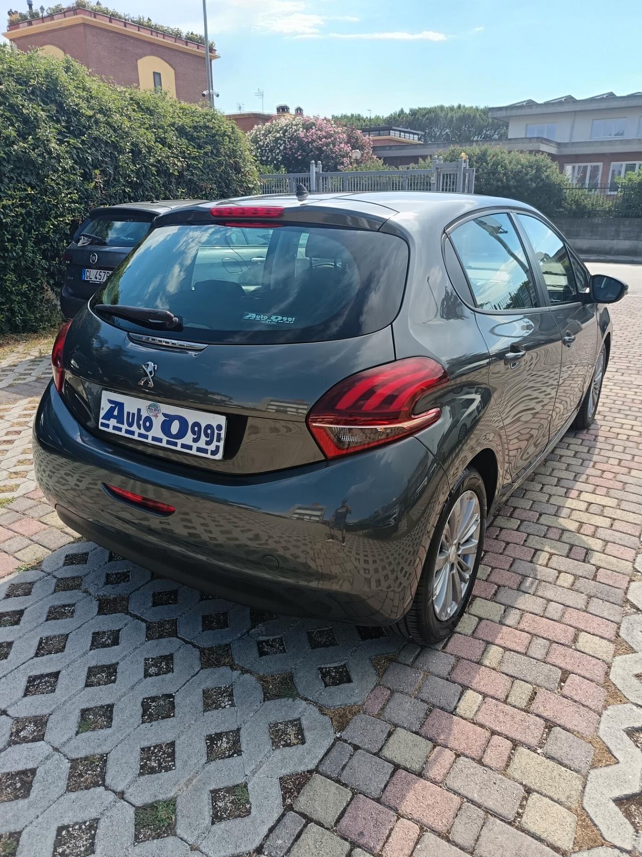 Peugeot 208 PureTech 82 5 porte Allure"FINO AL 15/08 P.P. INCLUSO"