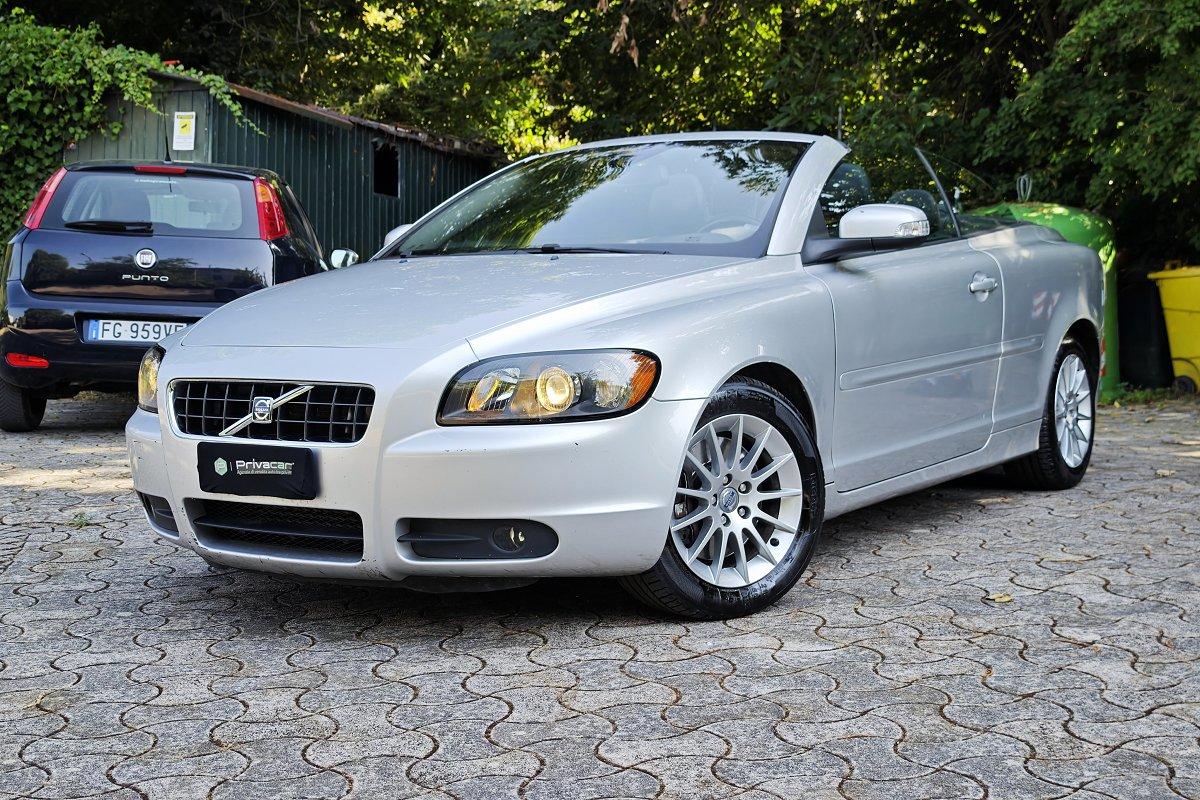 VOLVO C70 2.0 D Momentum