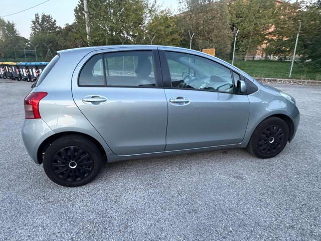 TOYOTA Yaris 108,985km 1.3 5p Sol senza nessun lavoro da fare