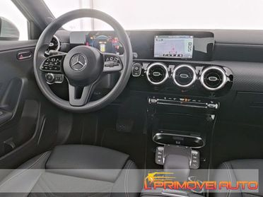 MERCEDES-BENZ A 180 d Business