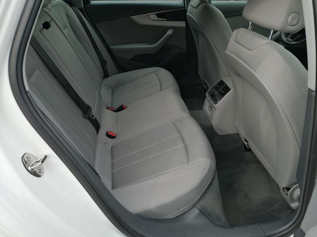 AUDI A4 Avant 35 TDI S tronic S line edition