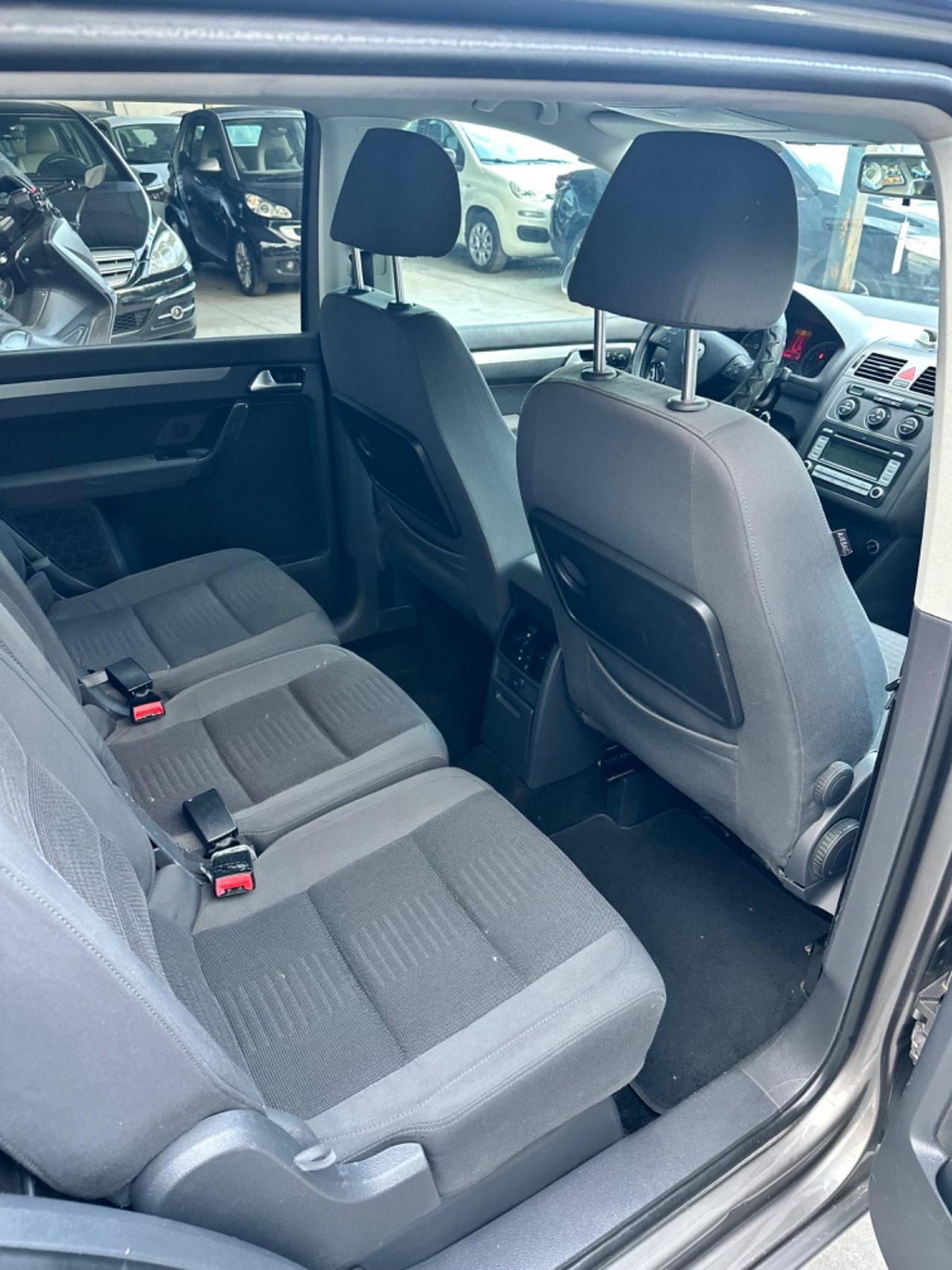 Volkswagen Touran 2.0 TDI 140cv 7 posti