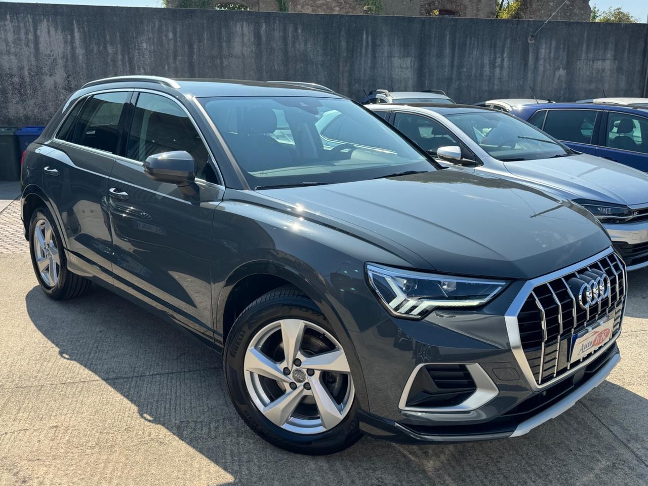 Audi Q3 35 TDI S tronic Business Advanced