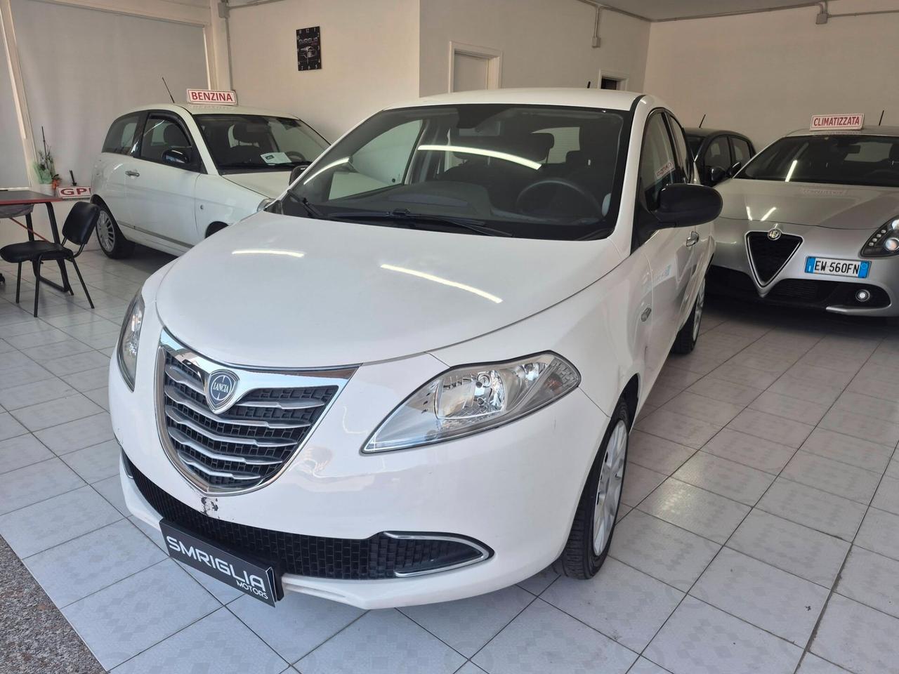 Lancia Ypsilon 0.9 TwinAir 85 CV 5 porte S&S DFN Gold