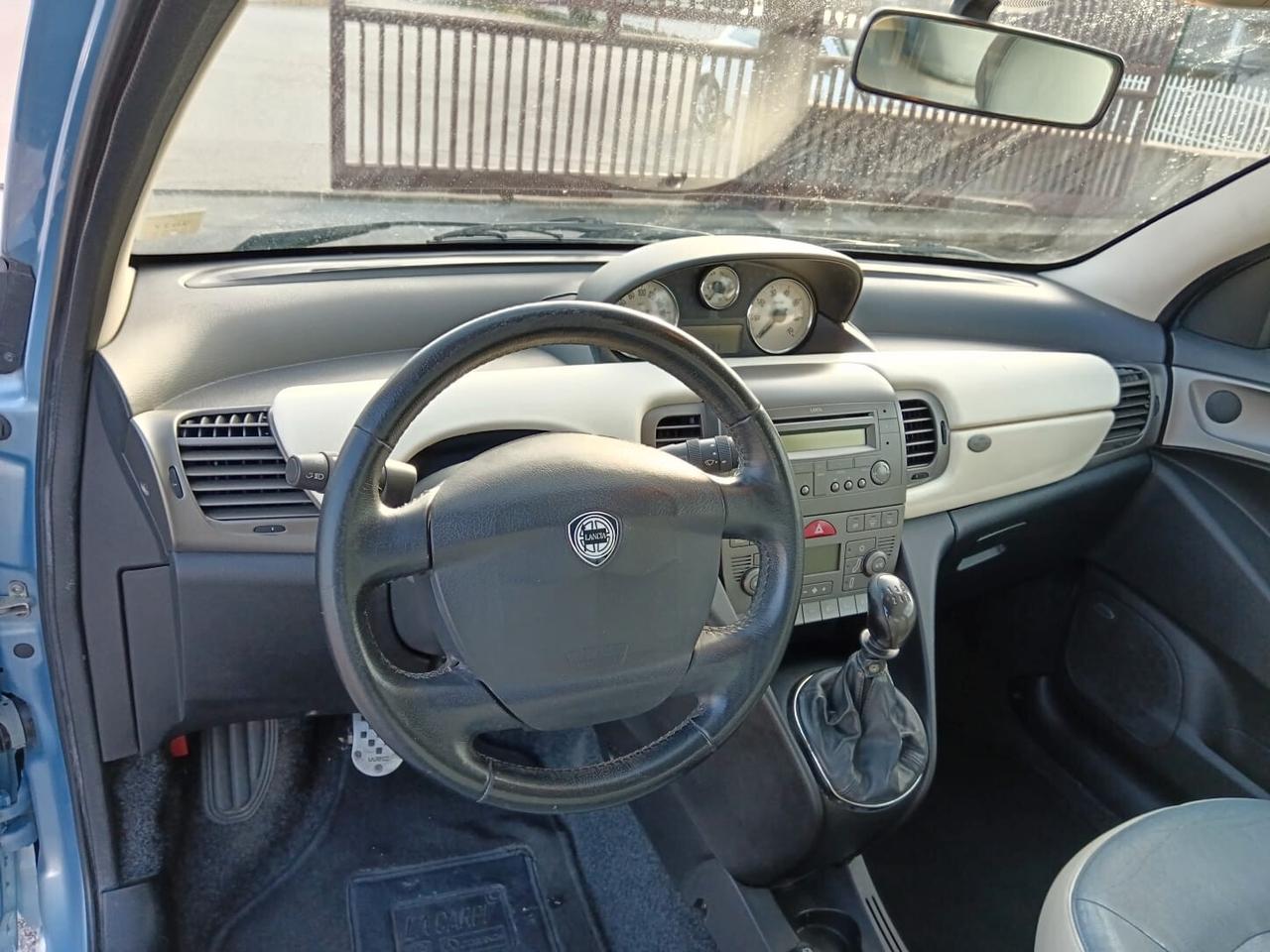 Lancia Y 1.2i 16V cat Unica