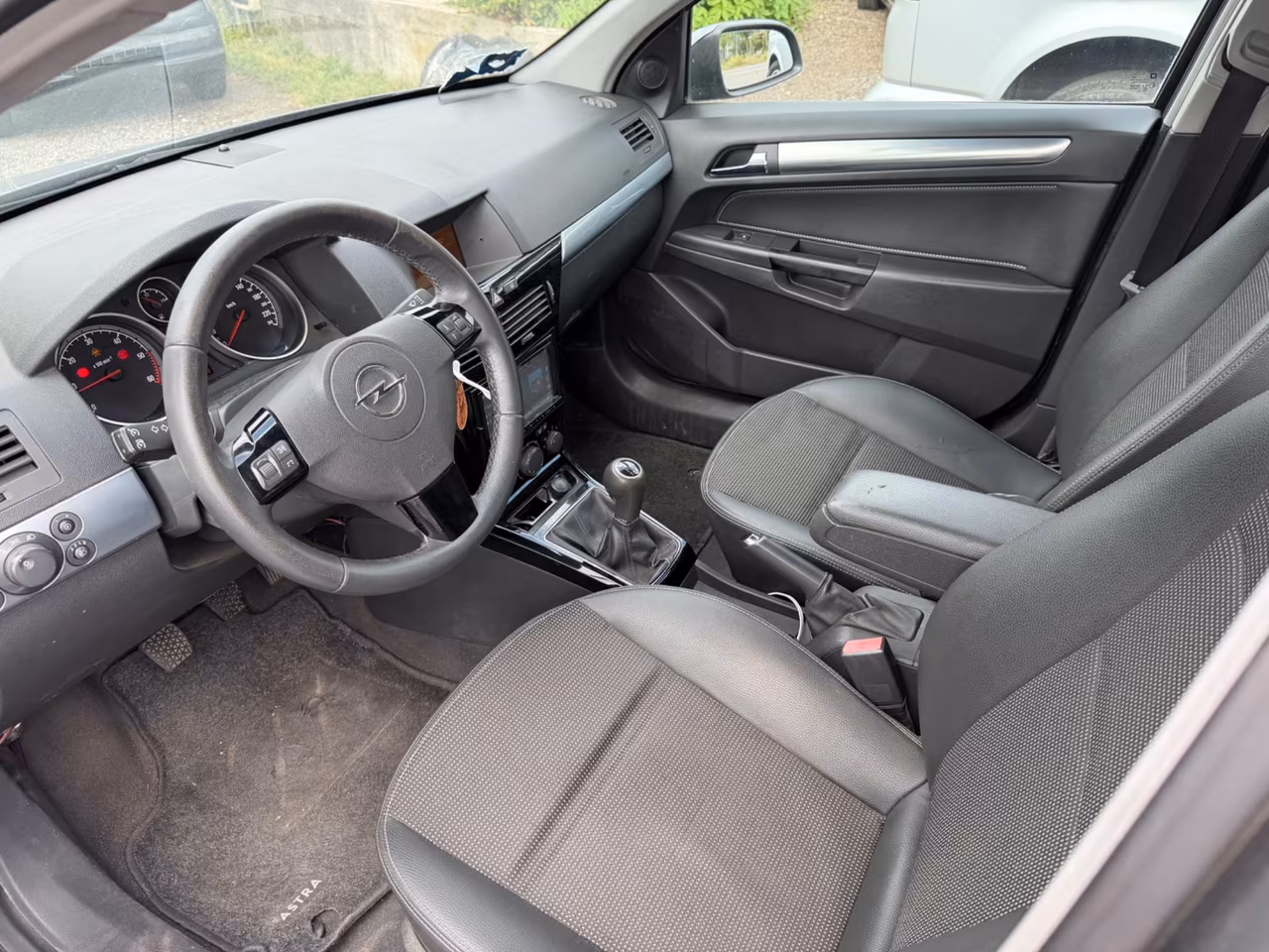 Opel Astra 1.7 CDTI 101CV 5 porte Cosmo