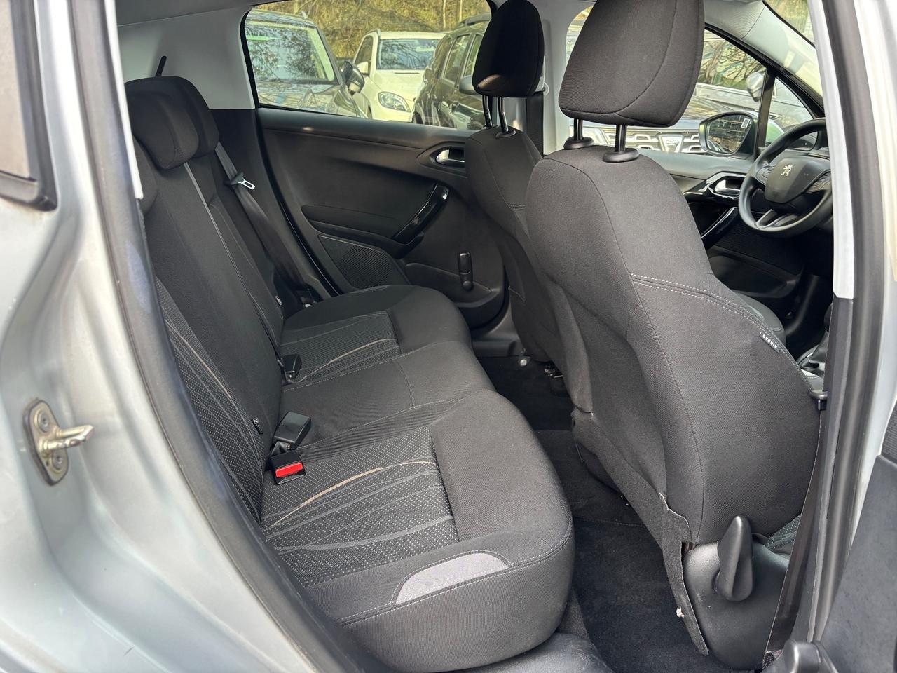 Peugeot 208 1.4 HDi 5 porte Active