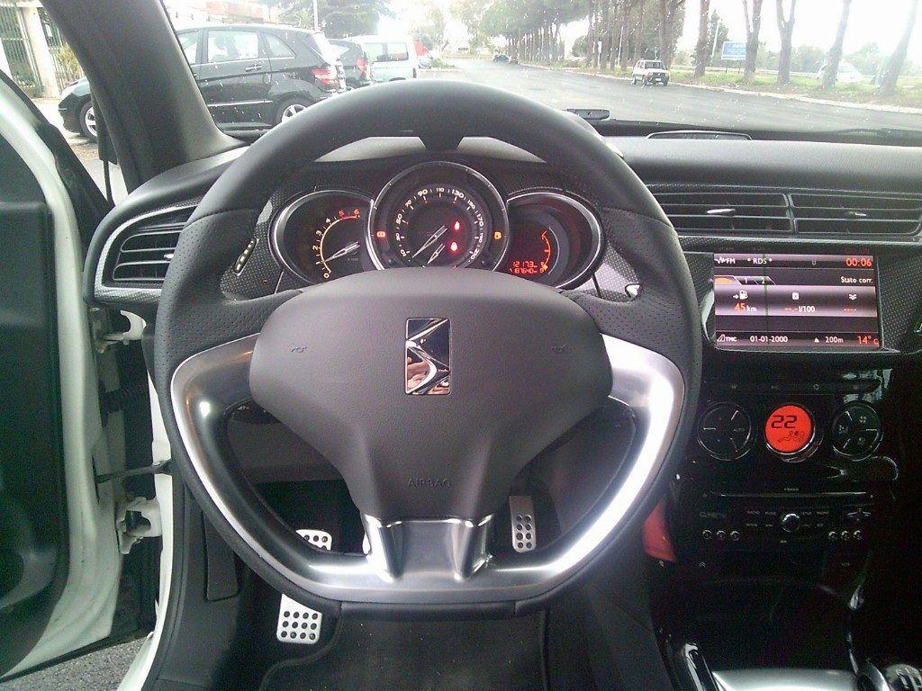 DS Automobiles DS 3 1.6 HDi 110 Sport Chic