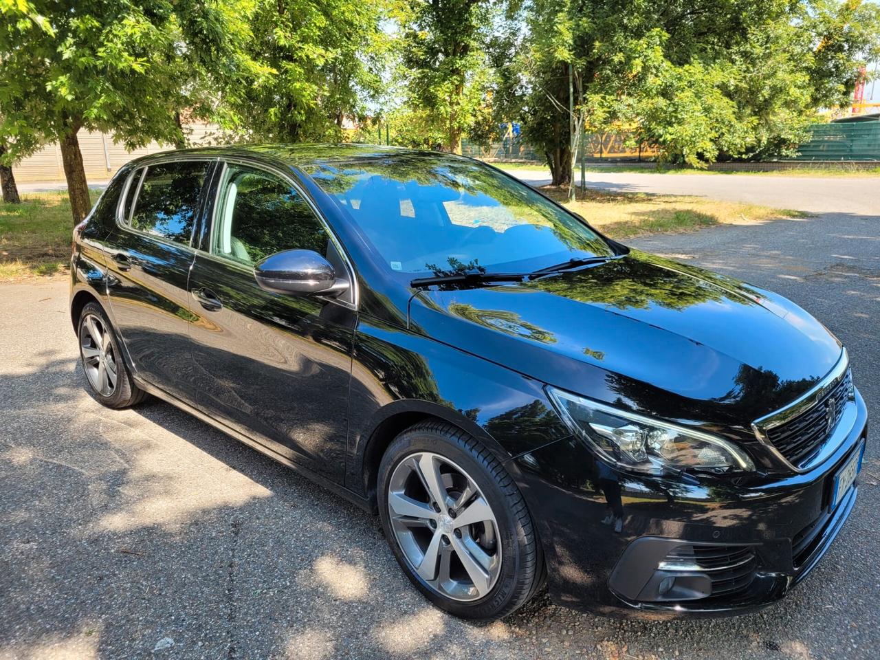 Peugeot 308 PureTech Turbo 130 S&S Allure