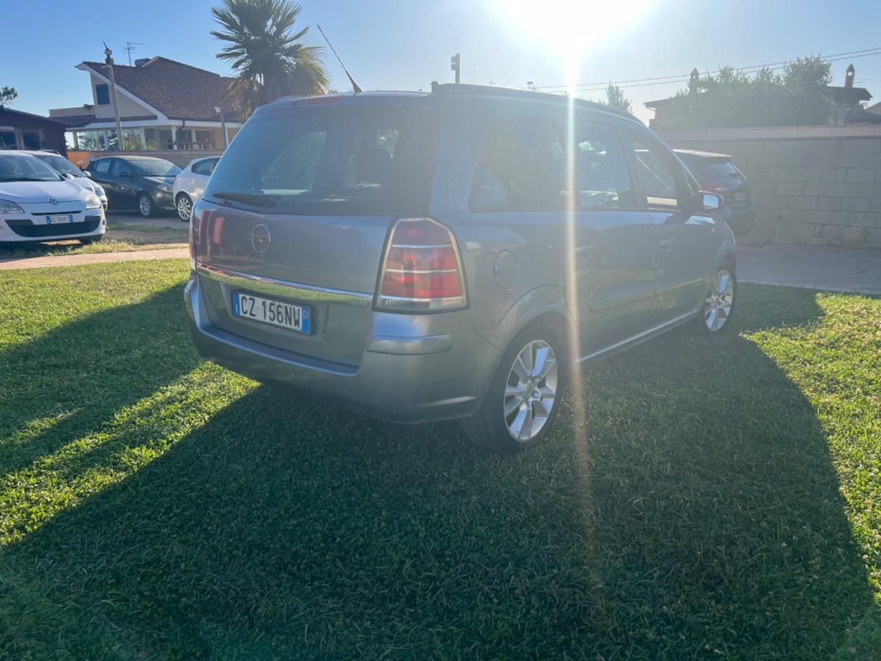 Opel Zafira 7 posti 2.0 tdci