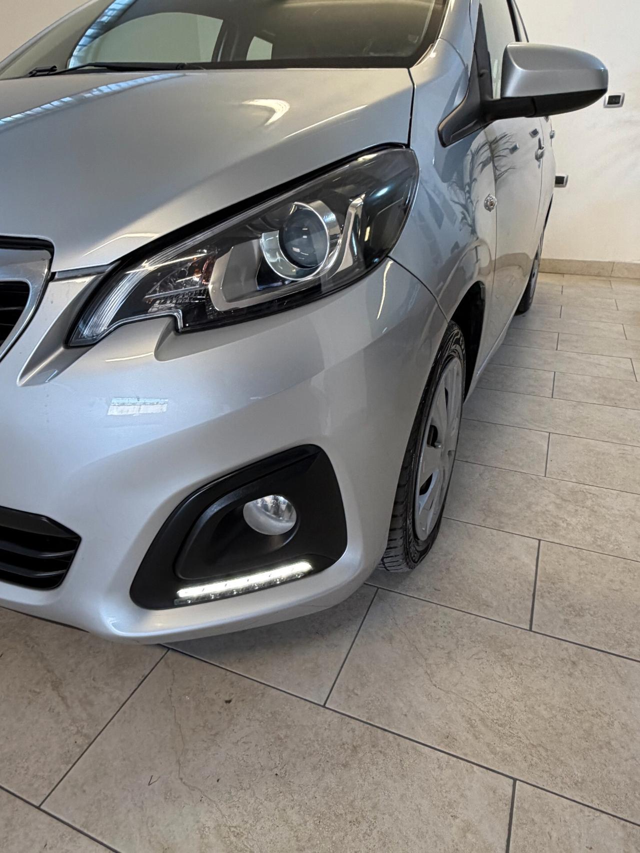 Peugeot 108 5P 1.0 68 CV Allure FULL OPT FRIZIONE NEOPATENTATI TAGLIANDATA