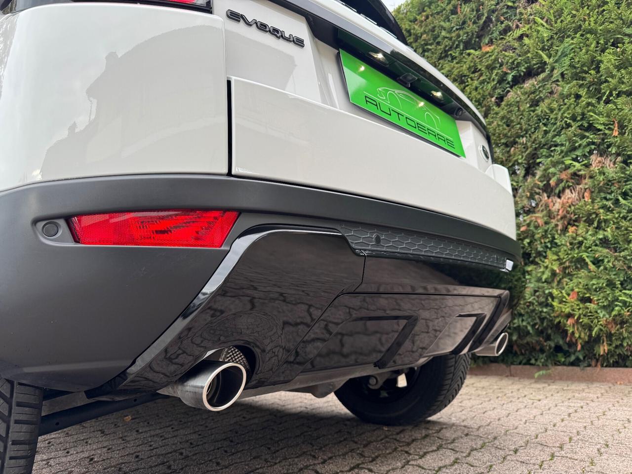 Land Rover Range Evoque 2.0 eD4 5p. SE Black Desing Pack