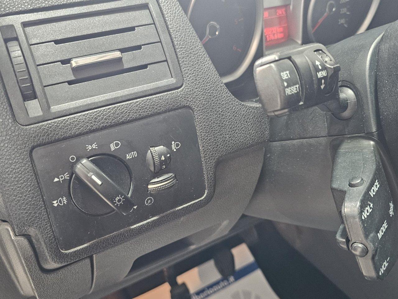 Ford Kuga 2.0 tdci Titanium 2wd 136cv dpf