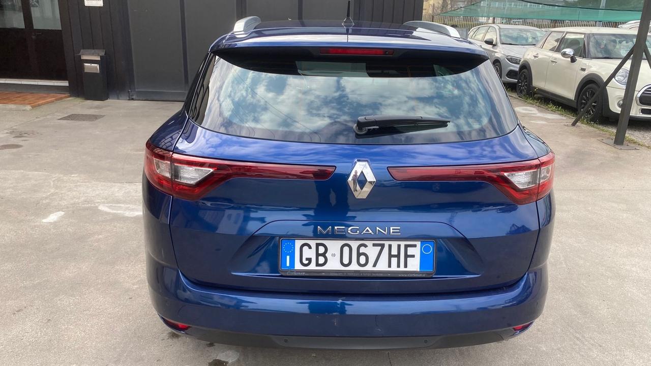Renault Megane Mégane Sporter Blue dCi 115 CV EDC autocarro