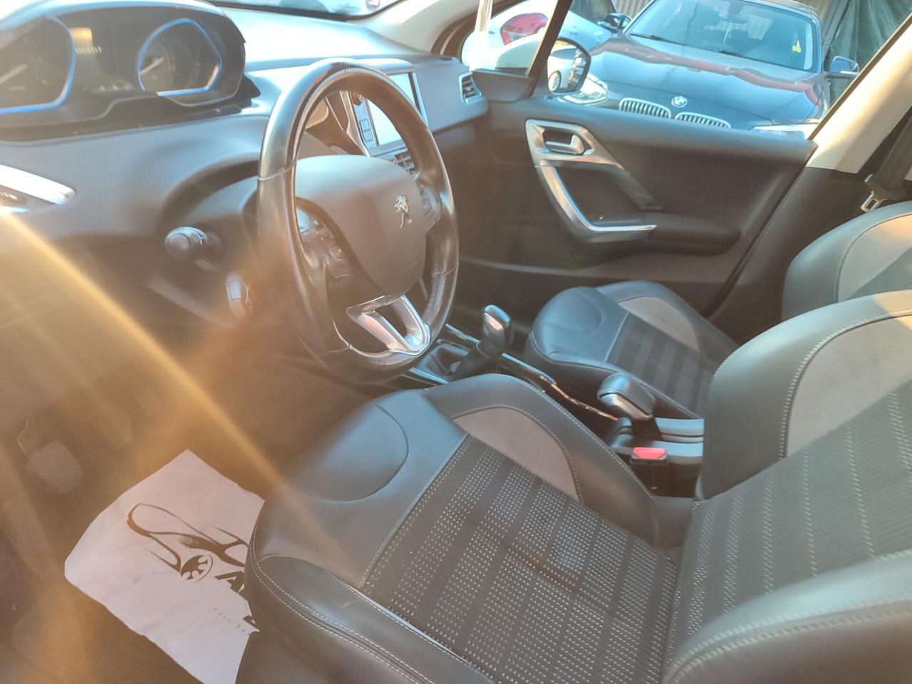 Peugeot 2008 BlueHDi 100 Allure