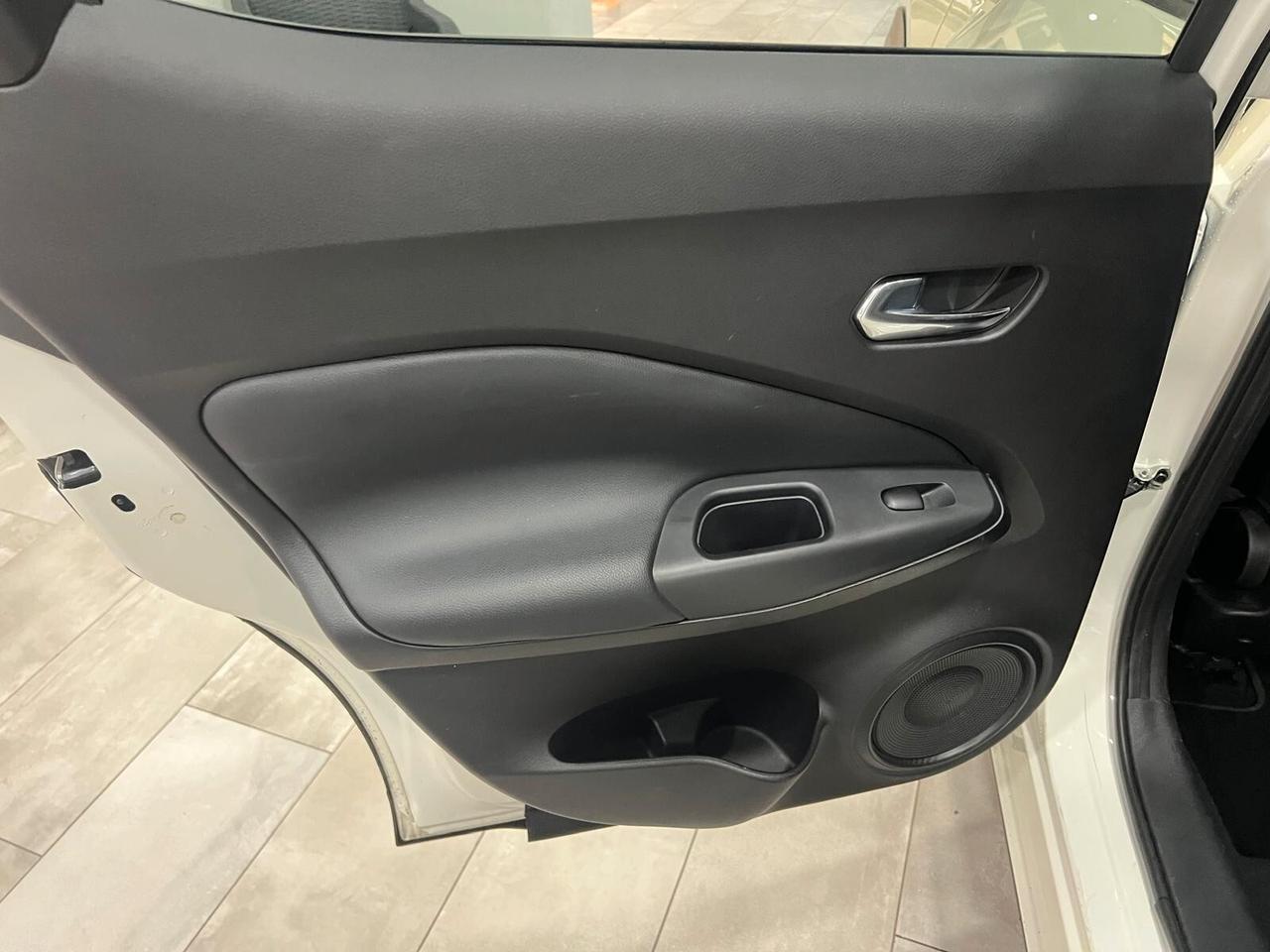 Nissan Juke 1.0 DIG-T 114 CV N-Connecta