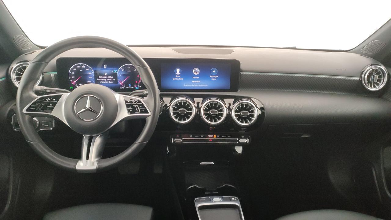 Mercedes-Benz A 180 d Sport Night edition auto