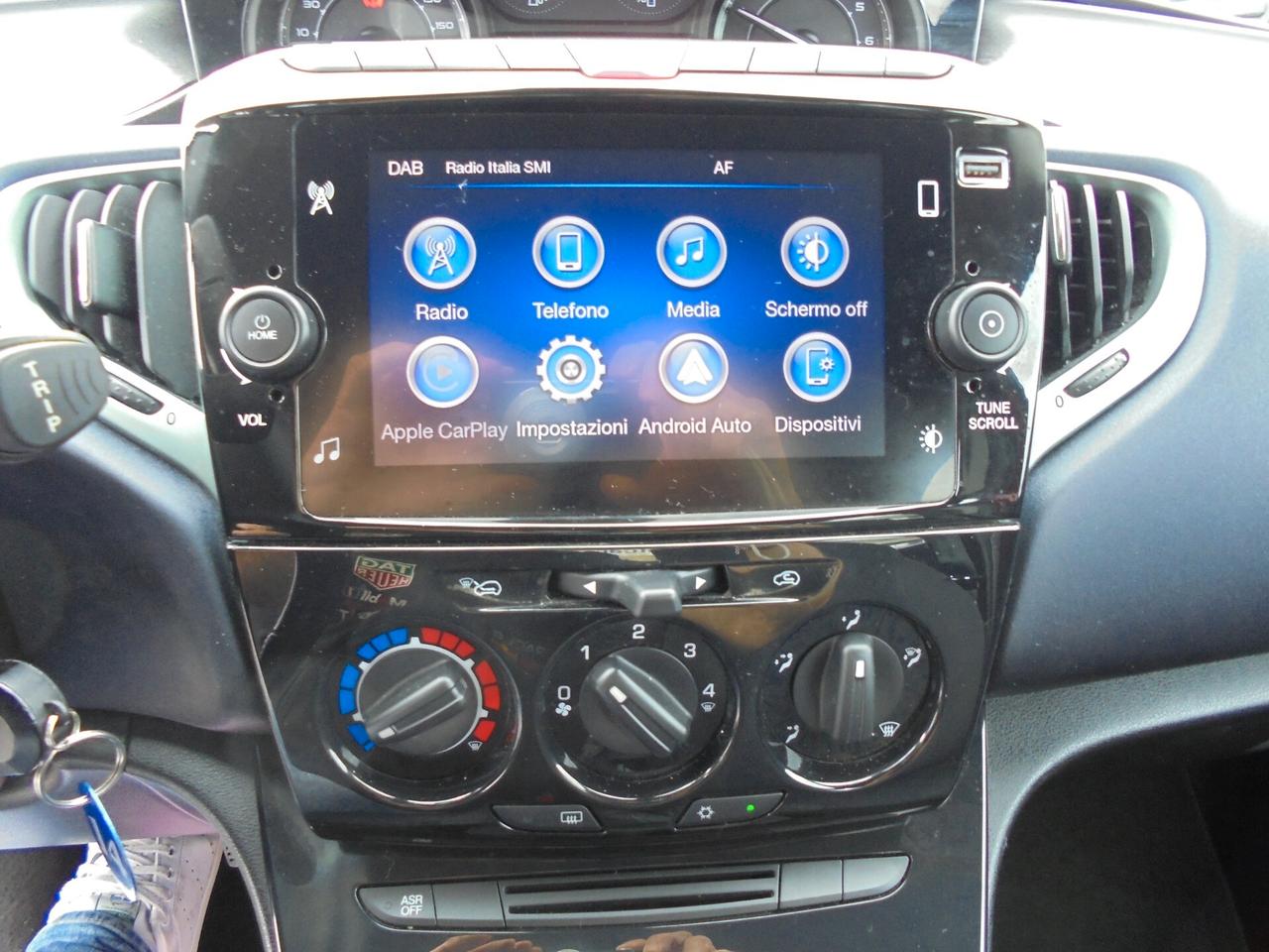 Lancia Ypsilon 1.0 FireFly 5 porte S&S Hybrid Gold