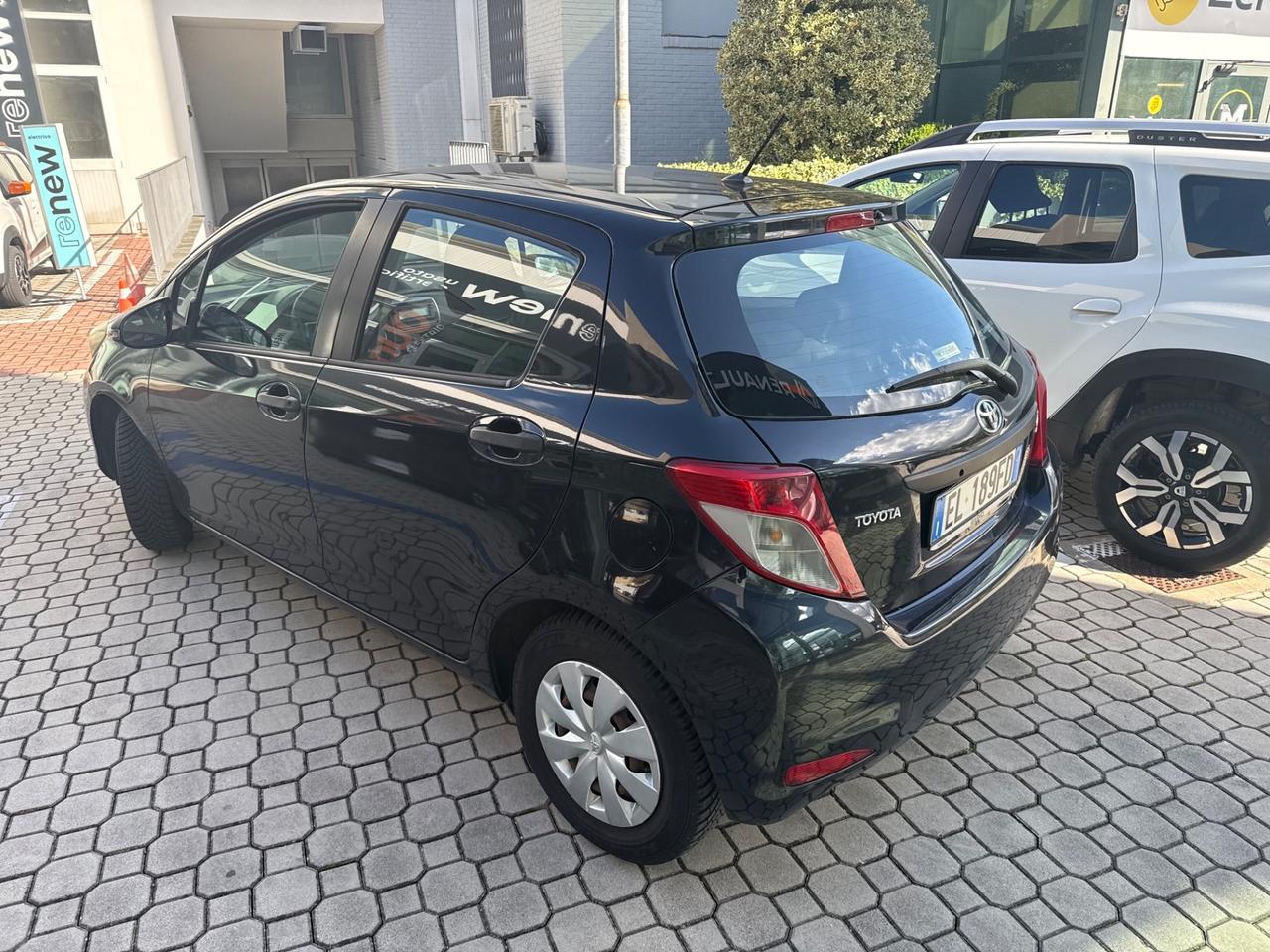 Toyota Yaris 1.0 5 porte Lounge