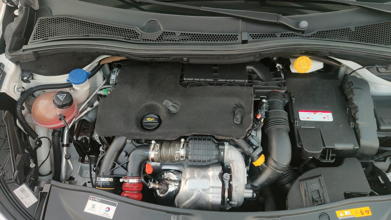 Peugeot 2008 1.6 e-HDi 115 CV Stop&Start Allure