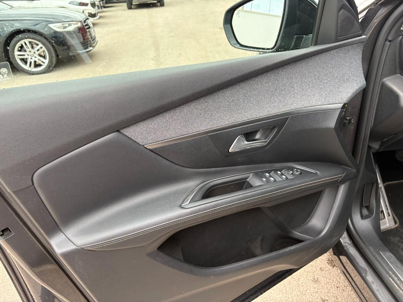 Peugeot 3008 BlueHDi 130 S&S EAT8 GT Line