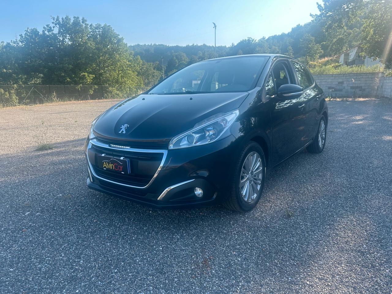Peugeot 208 PureTech 82 5p. GPL Active