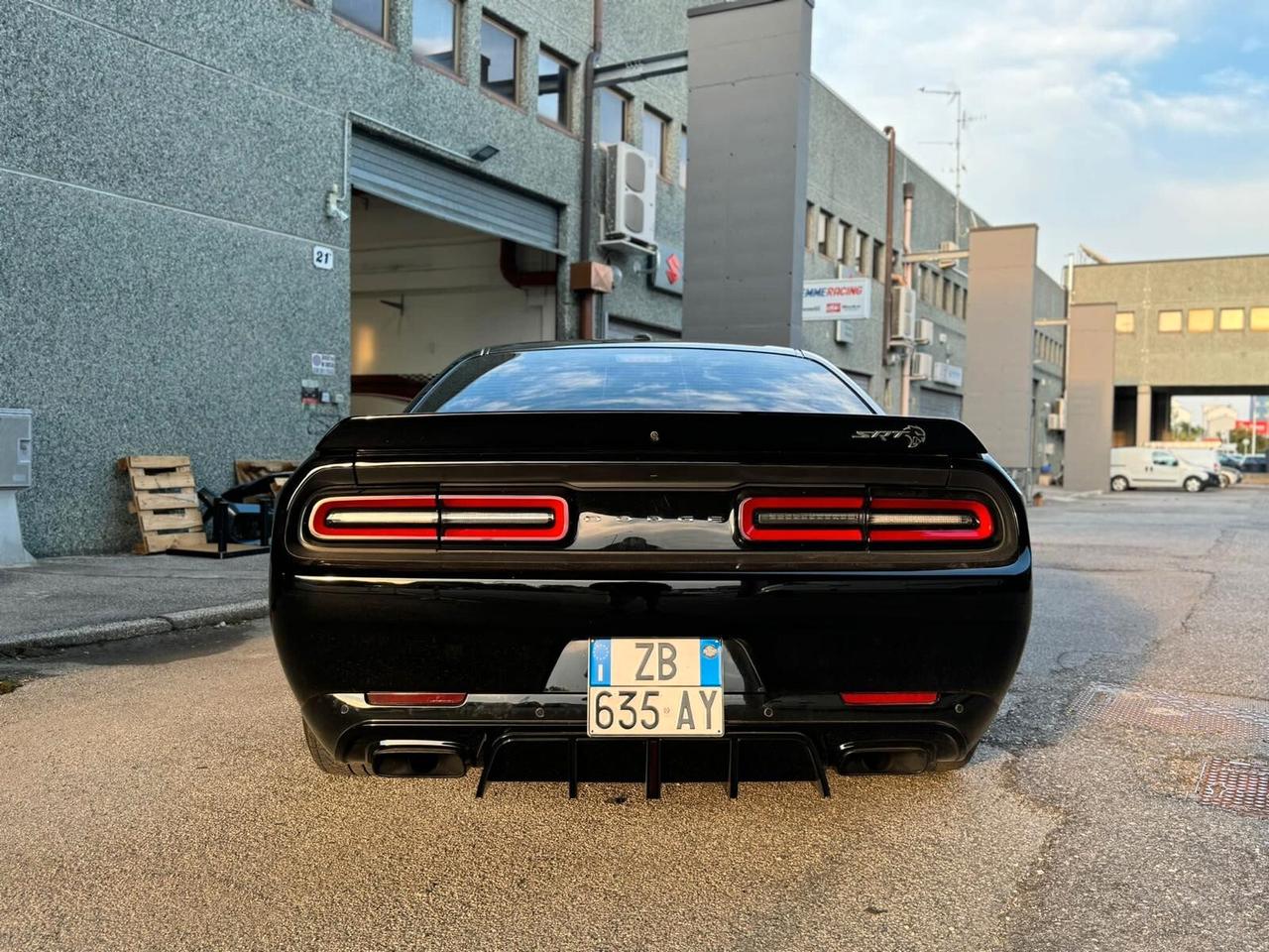 Dodge Challenger SRT HELLCAT 2017