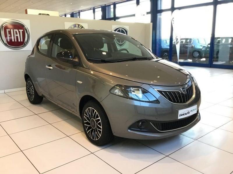 Lancia Ypsilon 1.0 FireFly 5 porte S&S Hybrid Platino