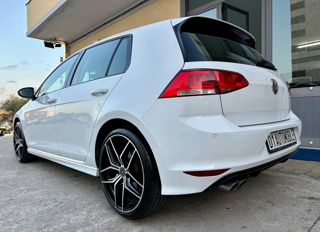 Volkswagen Golf 2.0 TDI 5p. R-Line