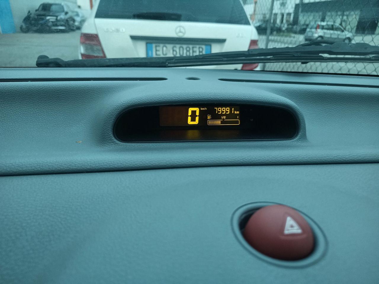 Renault Twingo 1.2 16V Quickshift Privilège