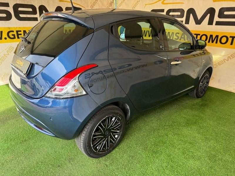 Lancia Ypsilon 1.2 69 CV 5 porte GPL Ecochic Gold