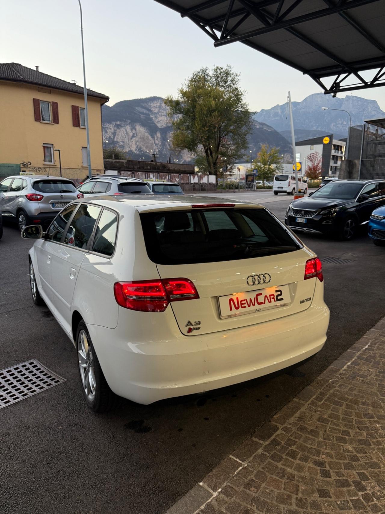 AUDI A3 SPB 1.6 TDI 105cv CR AMBIENTE