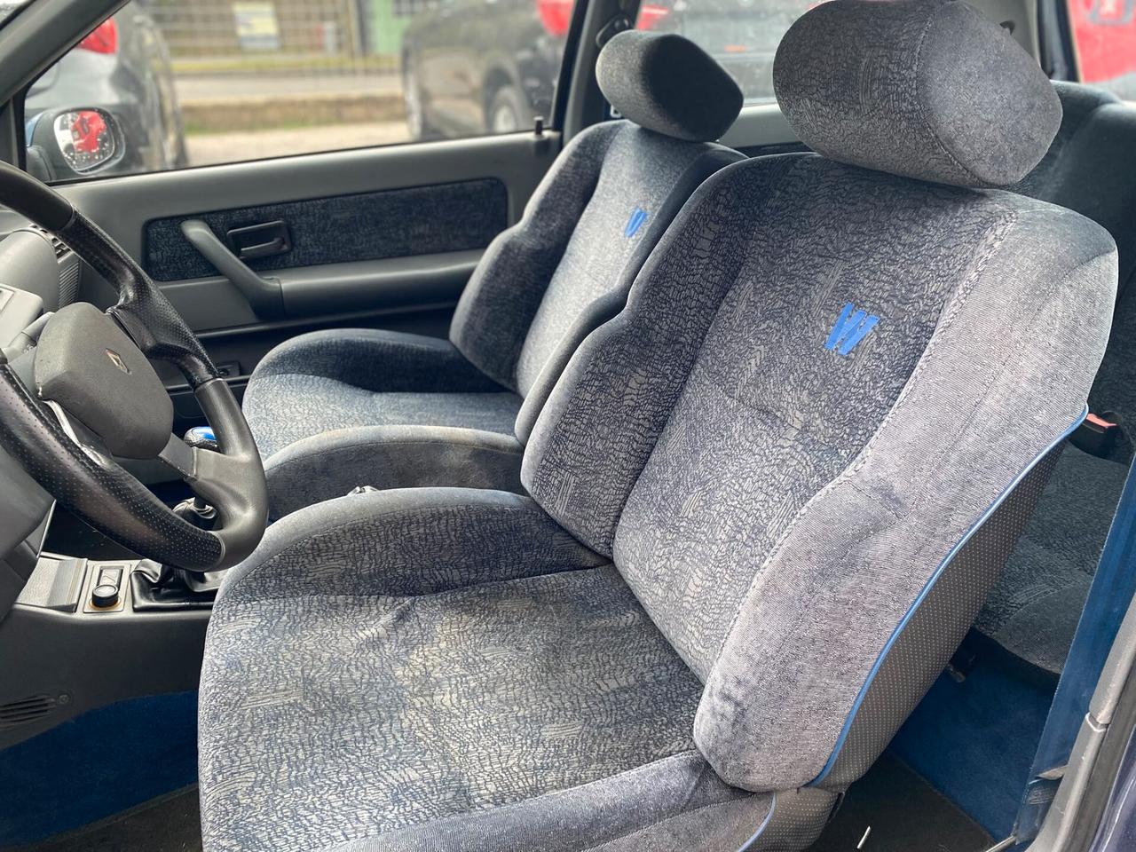 Renault Clio 2.0i 16V cat Williams