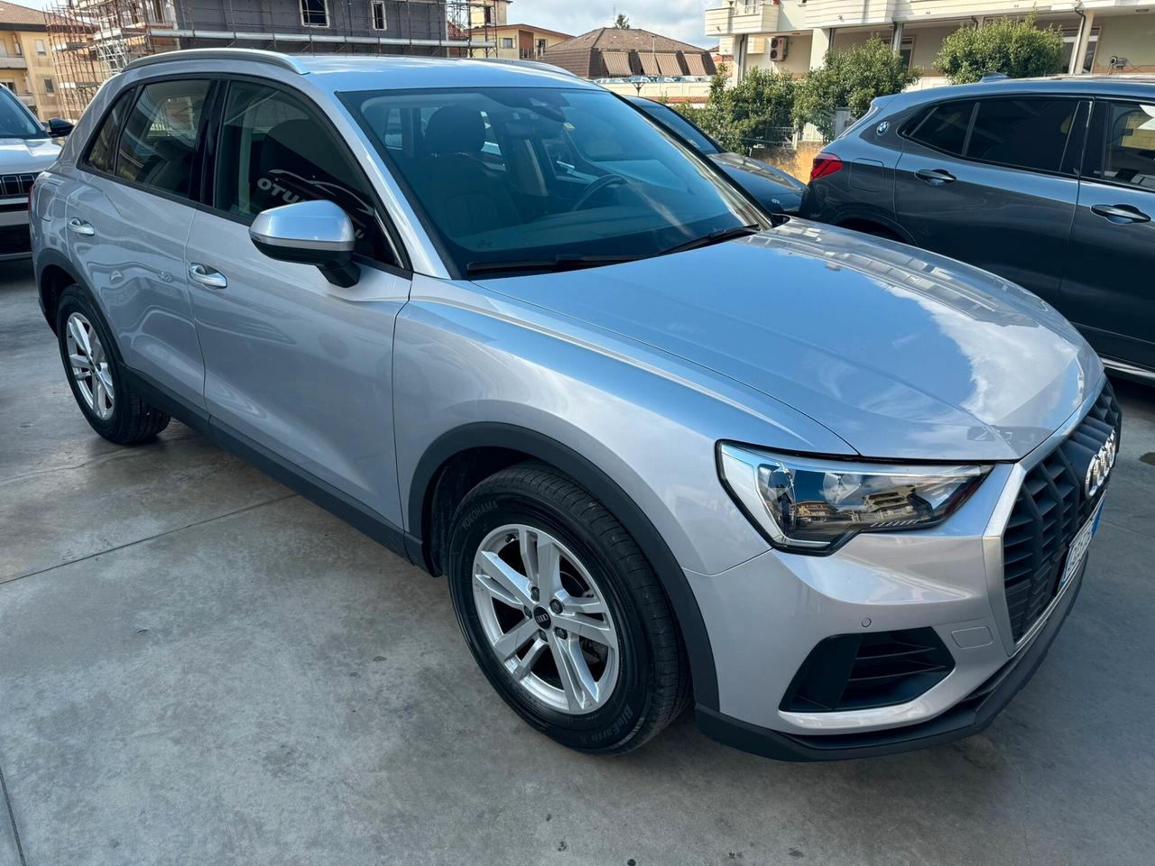 Audi Q3 35 TDI S tronic Business