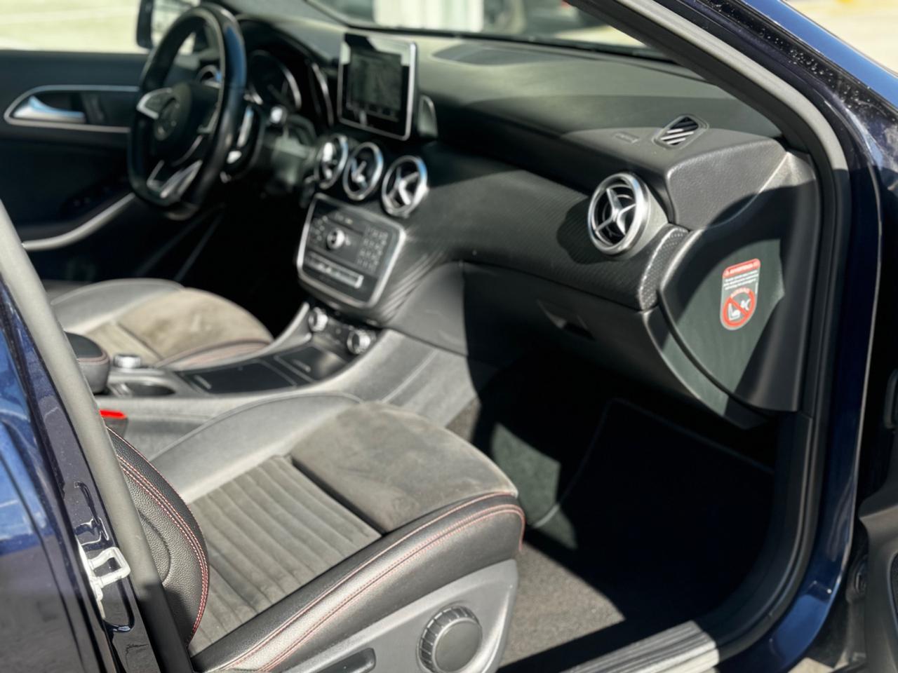 Mercedes-benz A 200 d Automatic 4Matic Premium
