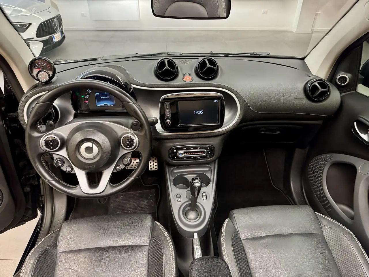 SMART BRABUS 0.9 BRABUS CABRIO EXCLUSIVE 109CV *FINANZIABILE*