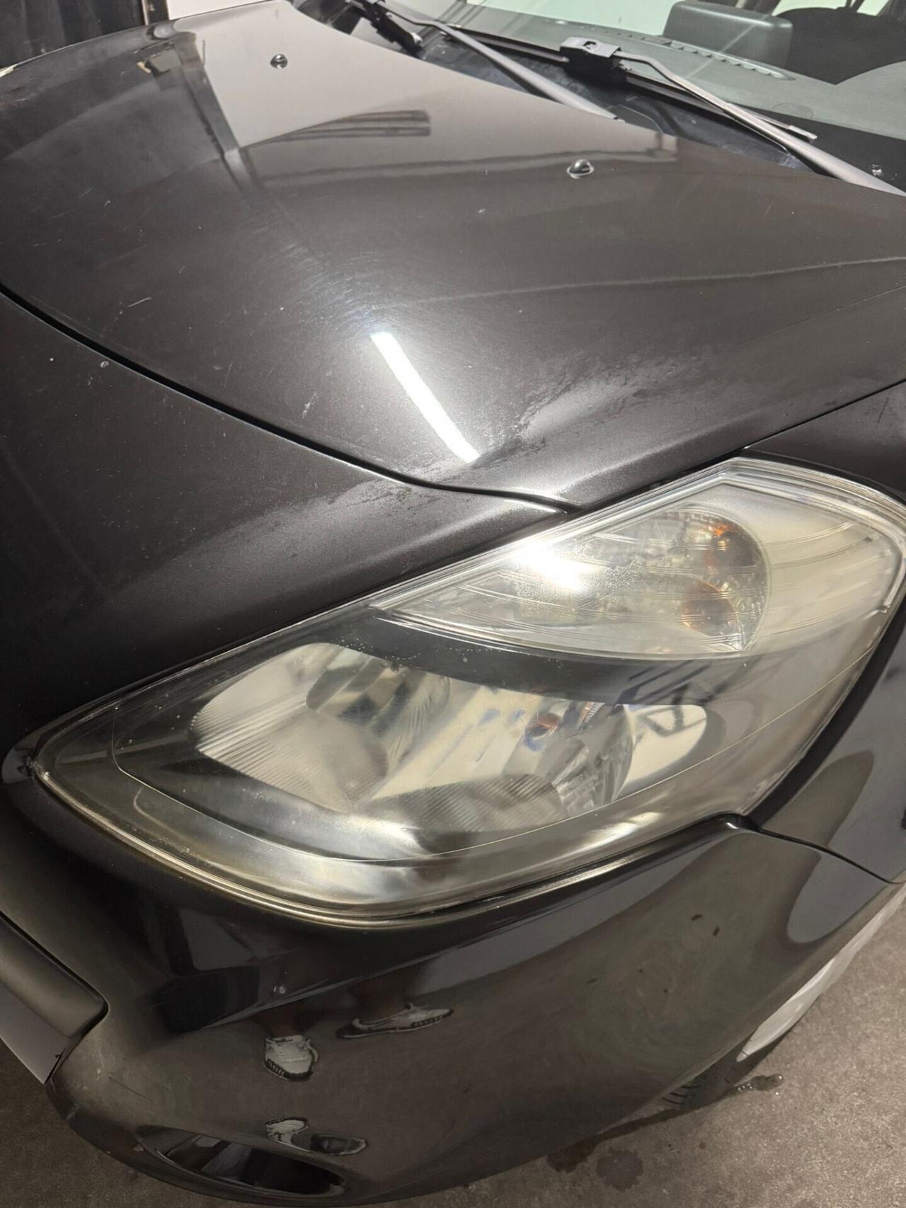 Renault Clio 1.2 16V 5 porte 2010