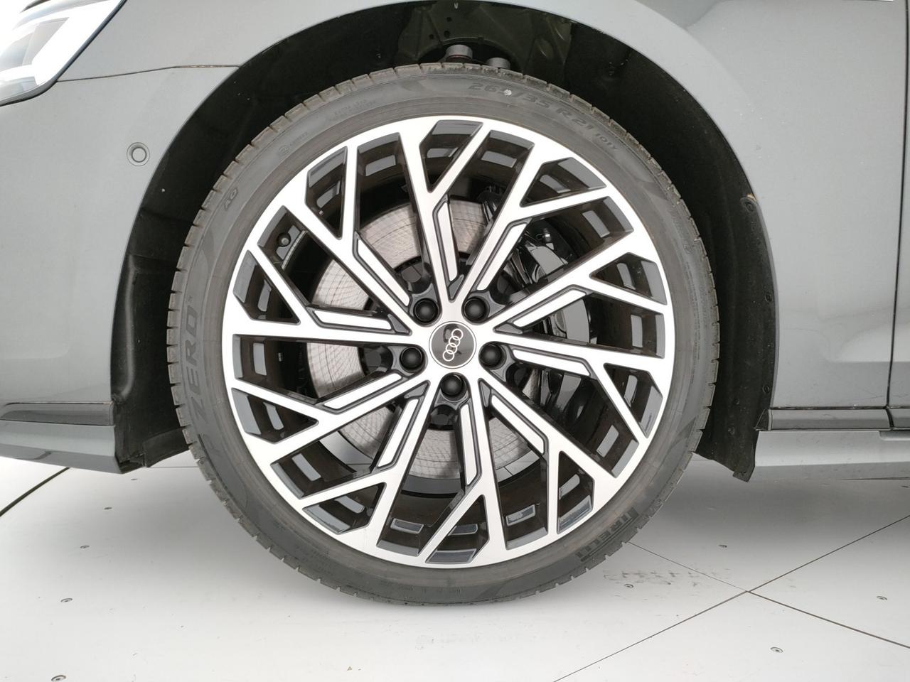 Audi A8 60 3.0 tfsi e quattro tiptronic
