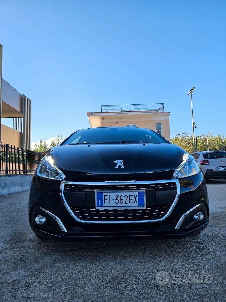 PEUGEOT 208 ALLURE
