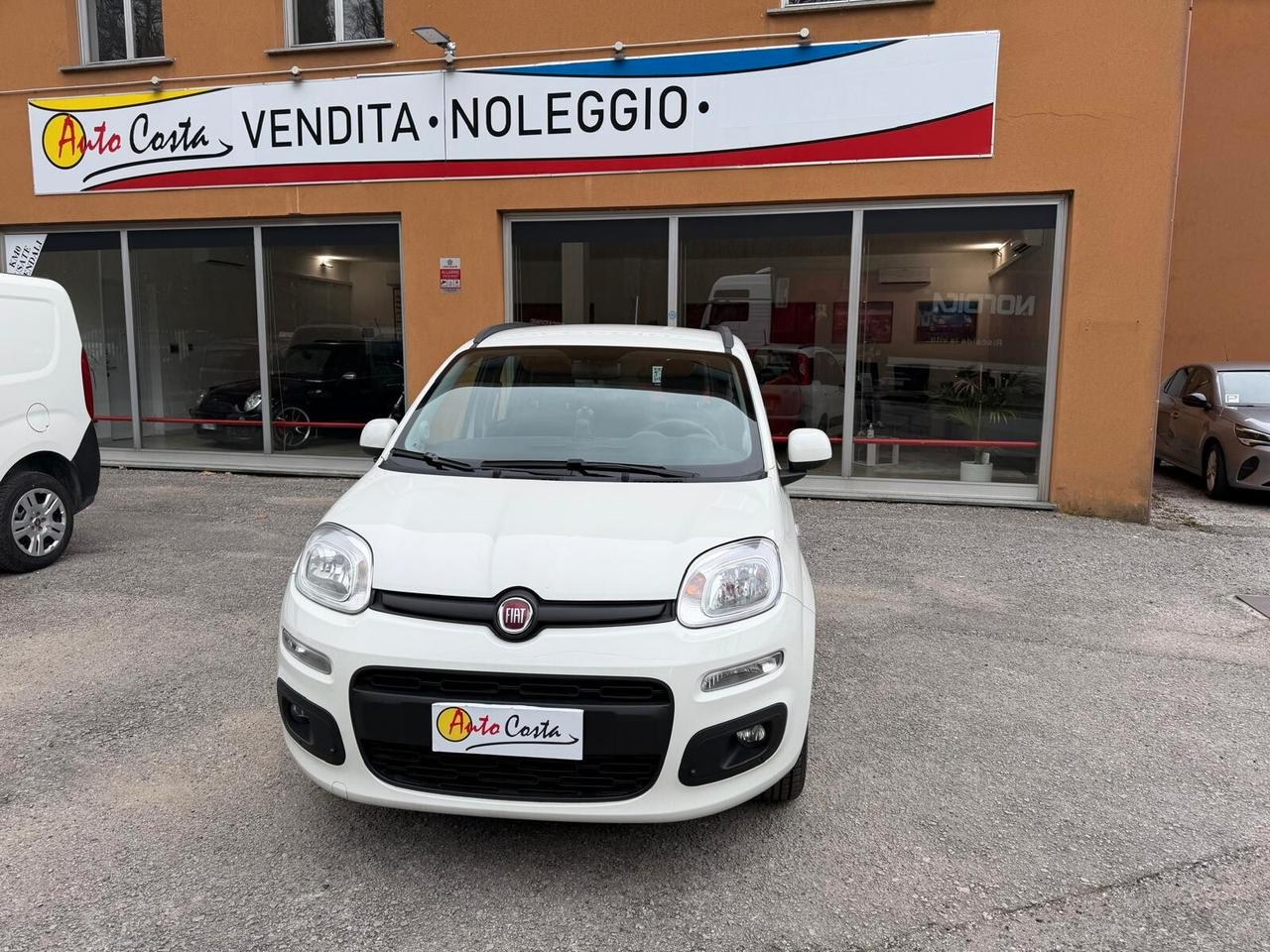 Fiat Panda 1.2 Lounge 5 POSTI NEOPATENTATI