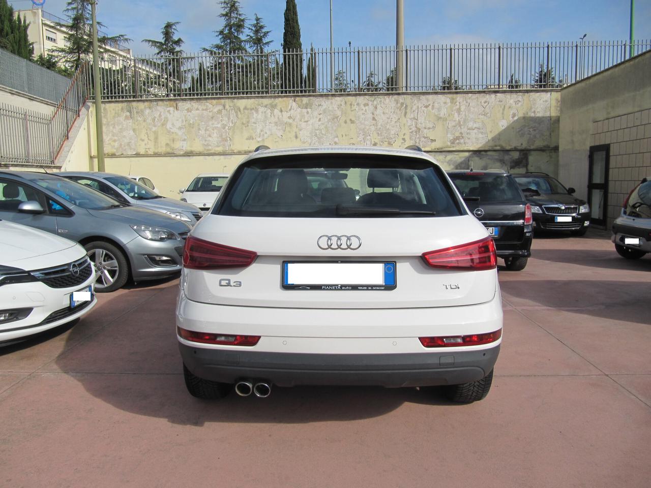 Audi Q3 2.0 TDI 120 CV Business